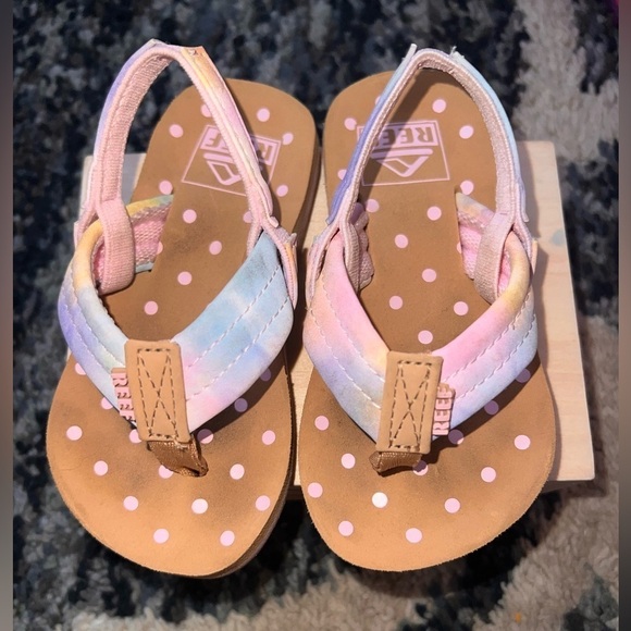 Baby Girl Reef Sandals - Picture 2 of 4
